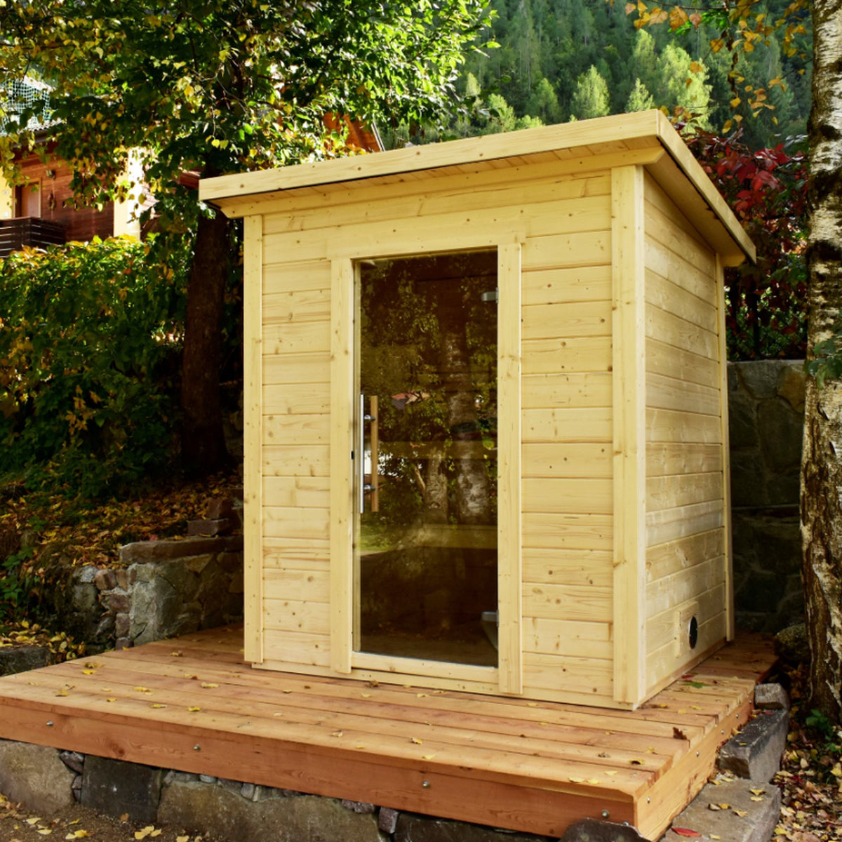 SaunaLife G2 outdoor sauna, view 3
