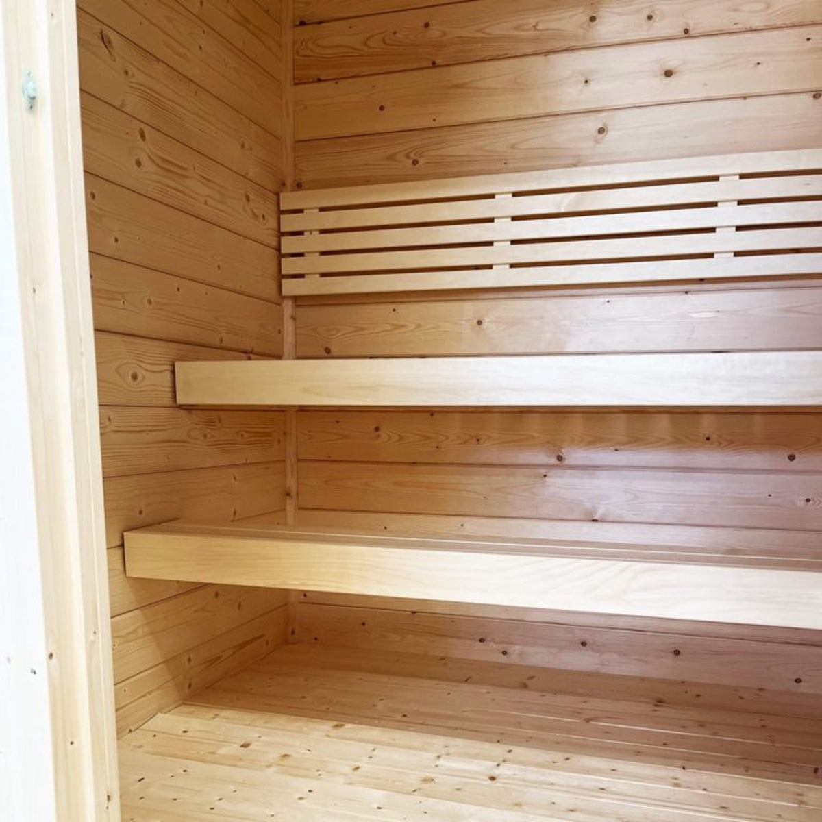 SaunaLife G2 outdoor sauna, view 4